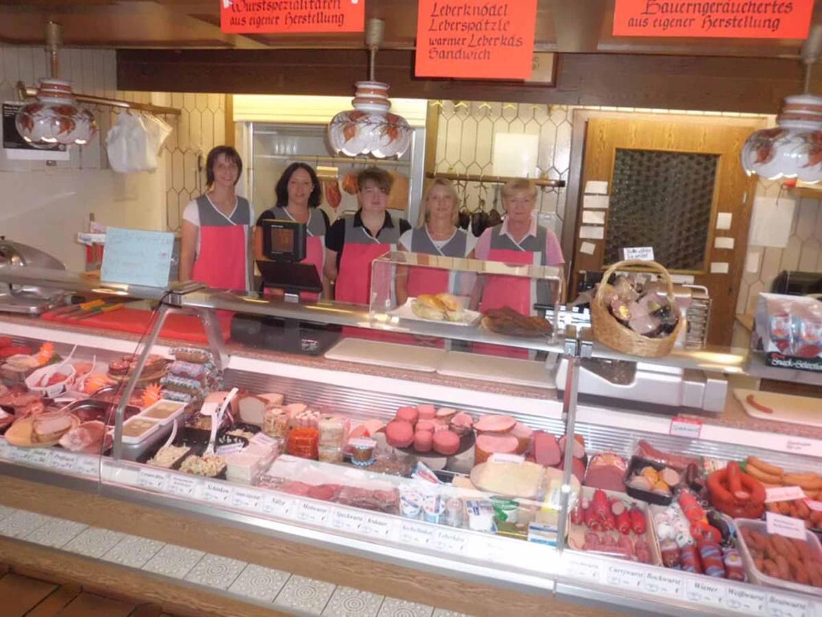 Gasthof-Metzgerei-Pension Schierlitz 림바흐 외부 사진